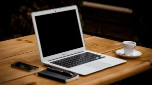 Comparison of SEO and SEM highlighting cost, speed, and ROI differences